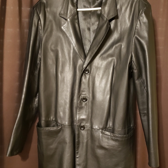 Leather Coat by Jhanes Barnes - Picture 2 of 5